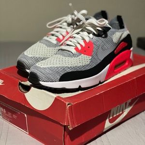 Nike Air Max 1 Flyknit Infrared